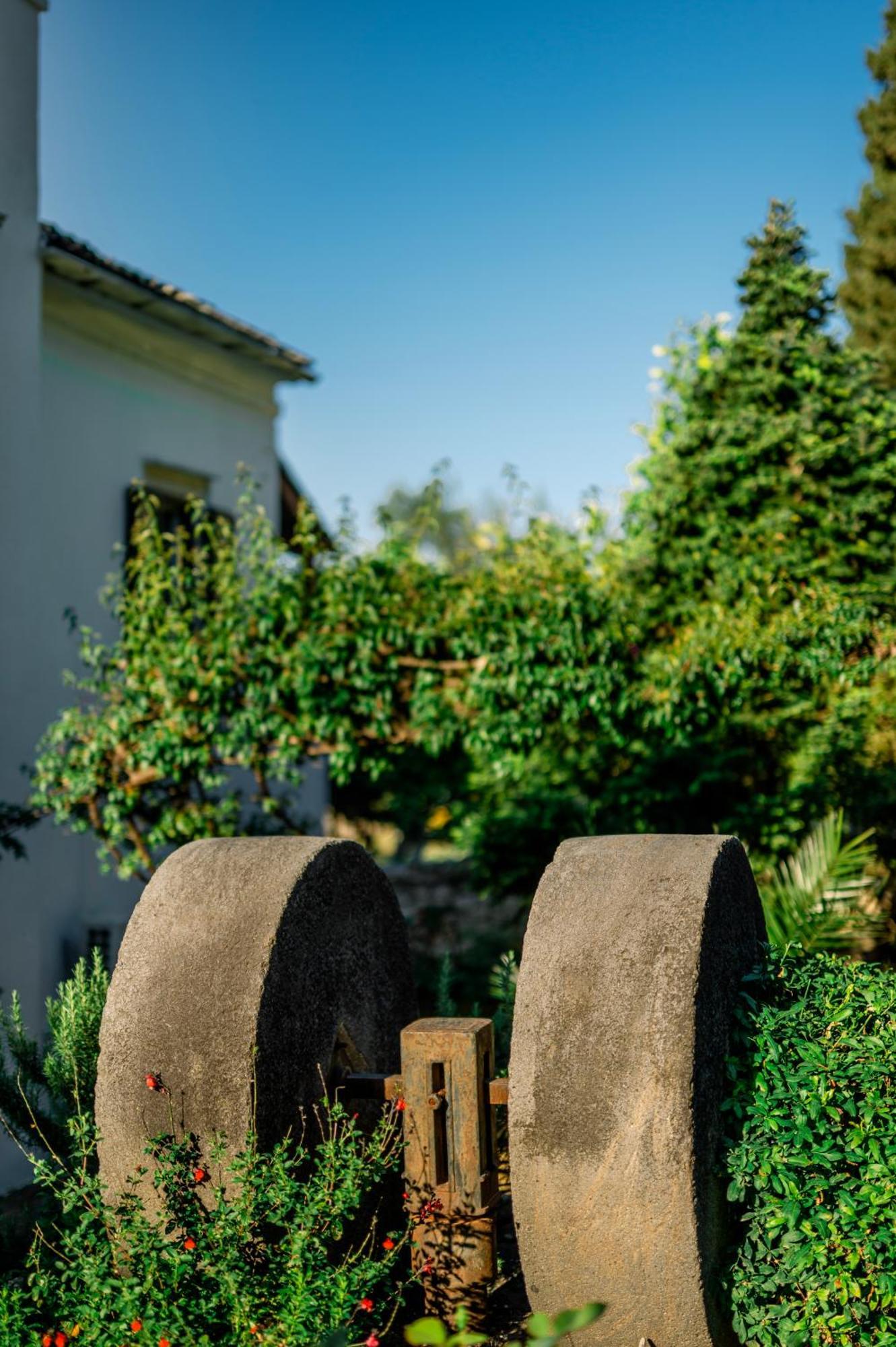 Nissaki Olive Press Villas Ниссаки Экстерьер фото